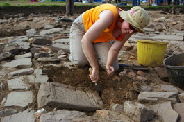 Excavating at Caerleon 2008 (Copyright Cardiff University)